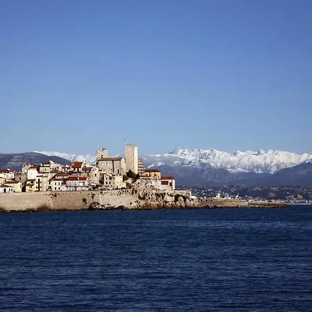 Beau 2 Pieces, Art Deco, Plein Centre Apartment *