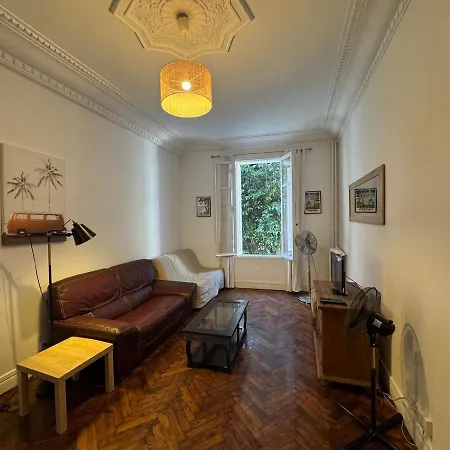 Apartment Beau 2 Pieces, Art Deco, Plein Centre *