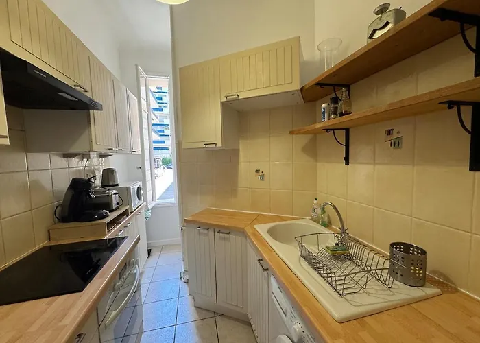 Beau 2 Pieces, Art Deco, Plein Centre Antibes